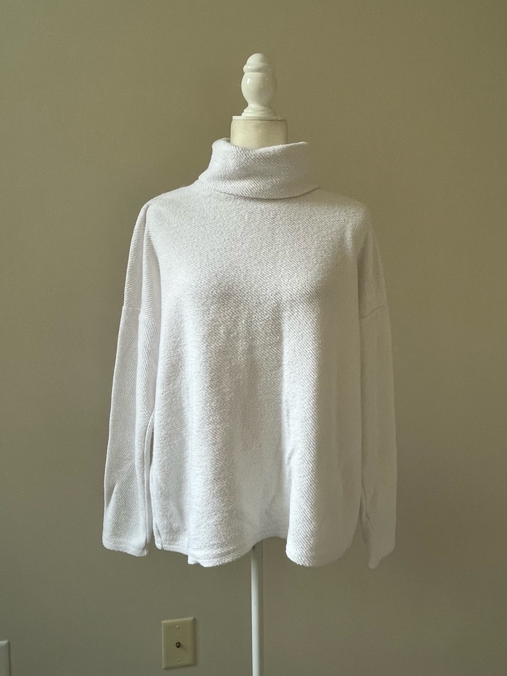 aerie White Oversized Textured Turtleneck